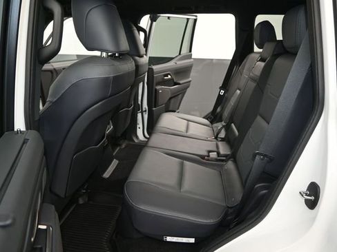 Used 2024 Lexus GX 550 w/ Accessory Package (31) image 14