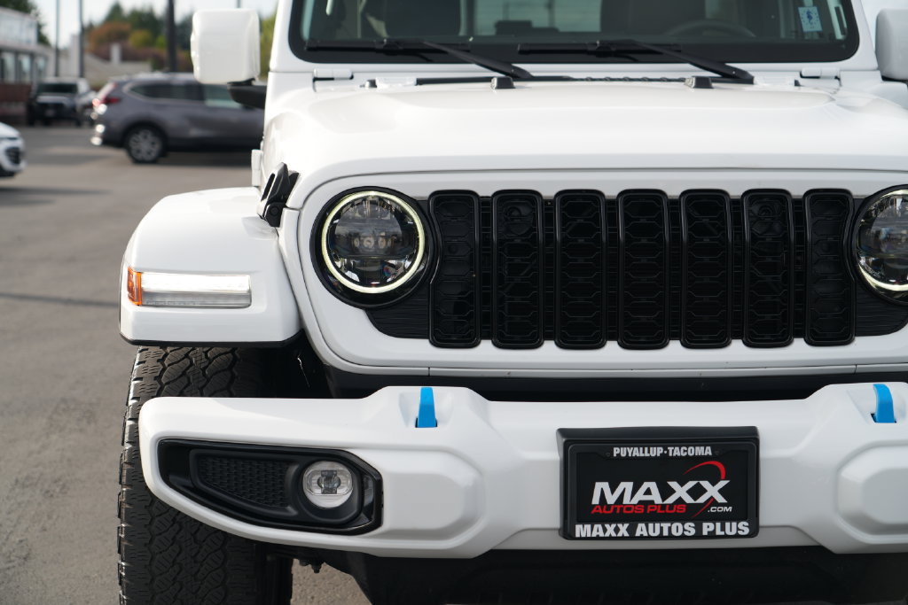 Used 2024 Jeep Wrangler High Altitude AWD/4WD image 5