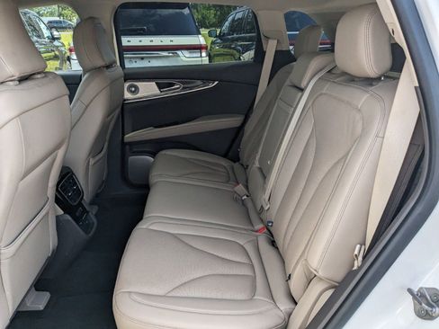 Certified 2023 Lincoln Nautilus Reserve w/ Equipment Group 202A image 16