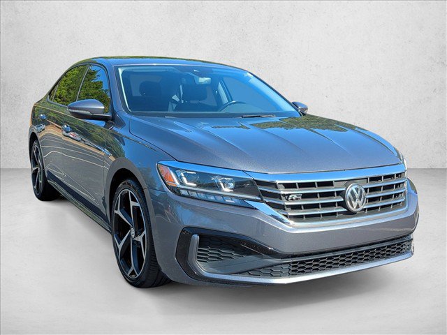 Used 2020 Volkswagen Passat 2.0T R-Line FWD image 4