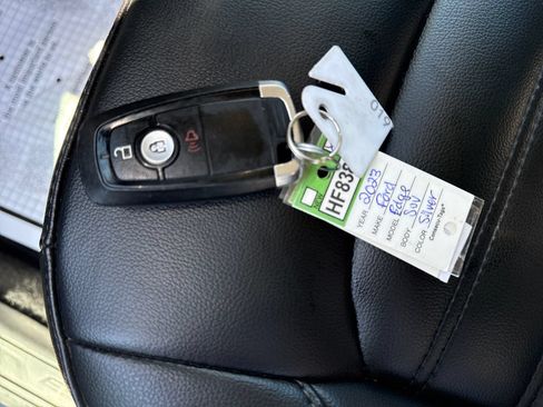 Used 2023 Ford Edge SEL AWD/4WD image 29