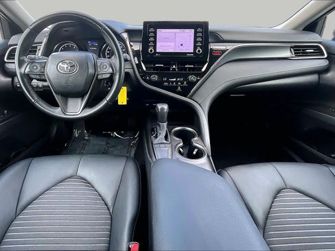 Used 2024 Toyota Camry SE FWD image 14