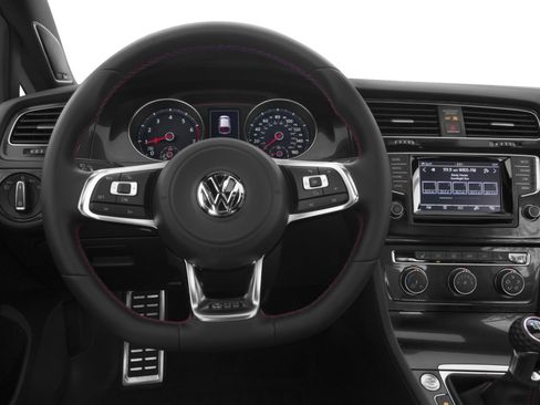 Used 2017 Volkswagen GTI SE FWD image 4