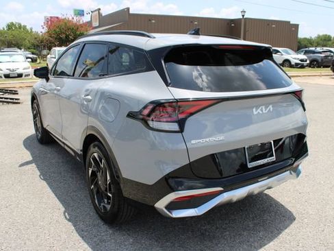 Used 2023 Kia Sportage SX FWD image 9