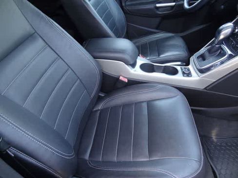 Used 2013 Ford Escape SEL FWD image 11