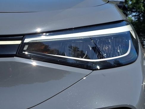 Certified 2023 Volkswagen ID.4 Pro RWD image 10