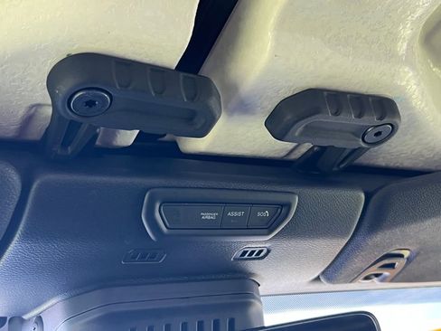 Used 2022 Jeep Wrangler Unlimited Rubicon w/ Trailer Tow Package image 38