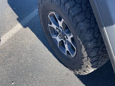 Used 2021 Jeep Wrangler Unlimited Rubicon image 9