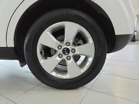 Used 2018 Kia Soul FWD image 11