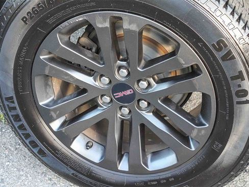 Used 2019 GMC Canyon SLE w/ Elevation Edition image 14