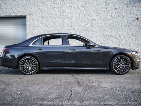 Used 2022 Mercedes-Benz S 500 4MATIC image 17