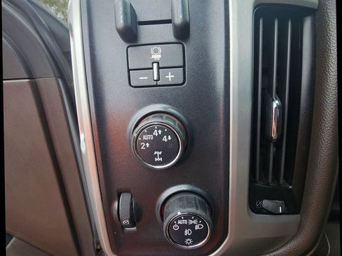 Used 2014 GMC Sierra 1500 SLT image 31