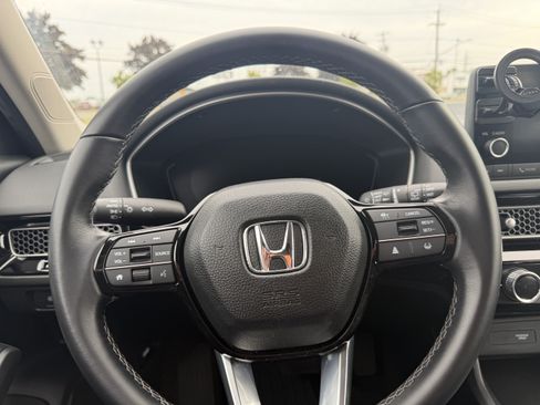 Used 2024 Honda Civic EX-L image 12