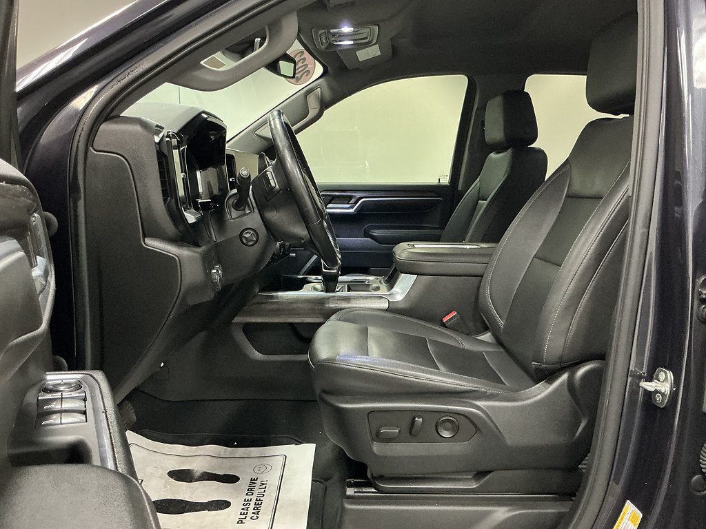 Used 2022 Chevrolet Silverado 1500 LTZ RWD image 8