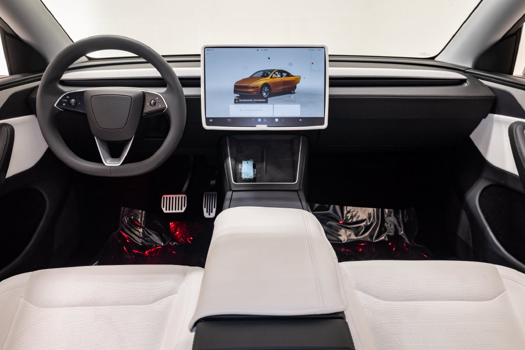 Used 2026 Tesla Model Y Long Range AWD/4WD image 28