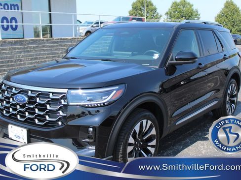 New 2026 Ford Explorer Platinum w/ LUX Leather Package AWD/4WD image 1