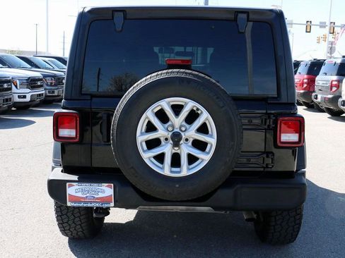 Used 2023 Jeep Wrangler Sport S image 6