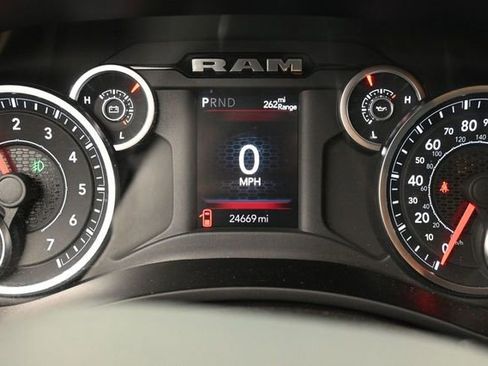 Used 2025 RAM 2500 Big Horn AWD/4WD image 37