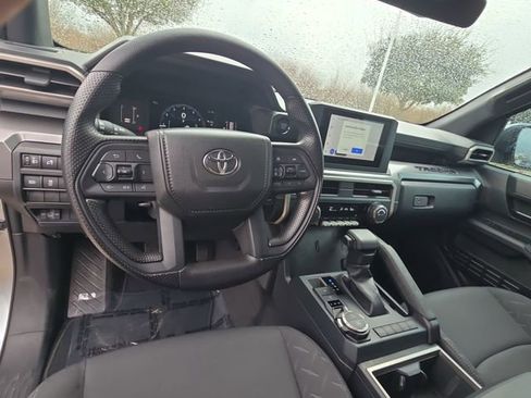 Used 2025 Toyota Tacoma SR5 image 15