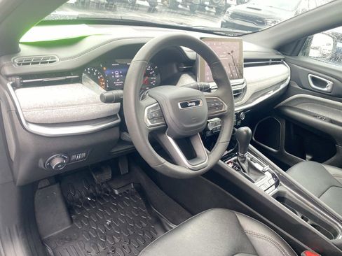 Certified 2023 Jeep Compass Latitude image 26