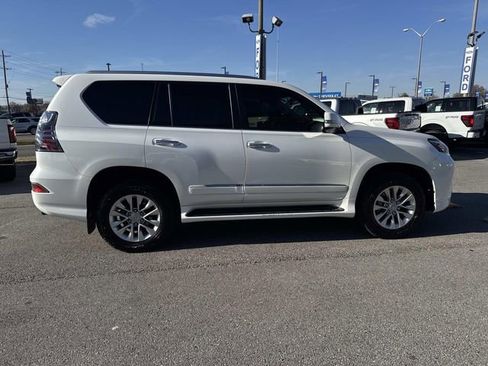 Used 2015 Lexus GX 460 w/ Premium Package image 4