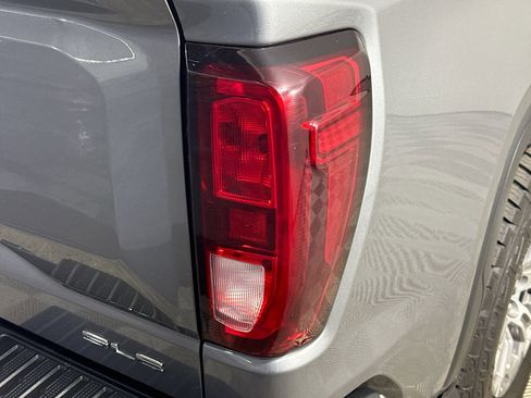 Used 2019 GMC Sierra 1500 SLE w/ SLE Value Package image 34