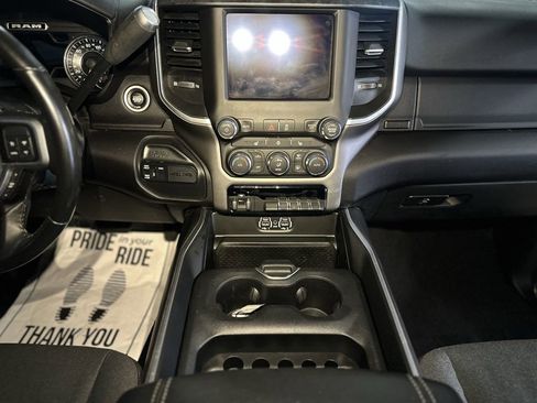 Used 2022 RAM 2500 Big Horn w/ Level C Equiment Group AWD/4WD image 34