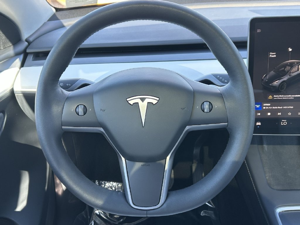 Used 2024 Tesla Model Y Long Range RWD image 18