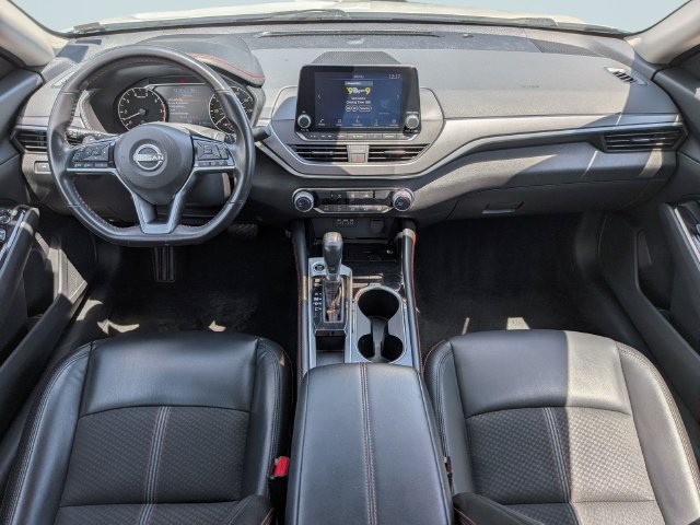 Used 2025 Nissan Altima 2.5 SR FWD image 13