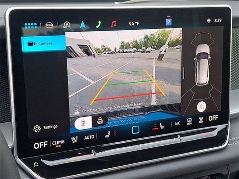 New 2025 Volkswagen Tiguan SE image 16