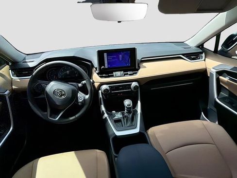 Used 2025 Toyota RAV4 XLE Premium FWD image 15