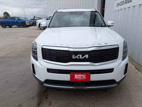 Used 2022 Kia Telluride EX w/ EX Premium Package image 25