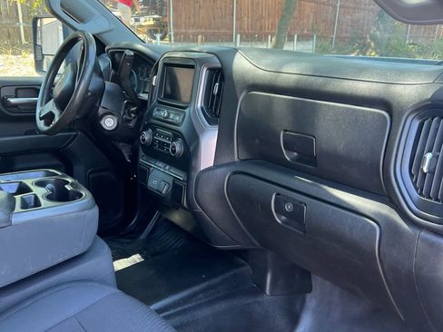 Used 2020 Chevrolet Silverado 2500 W/T AWD/4WD image 10