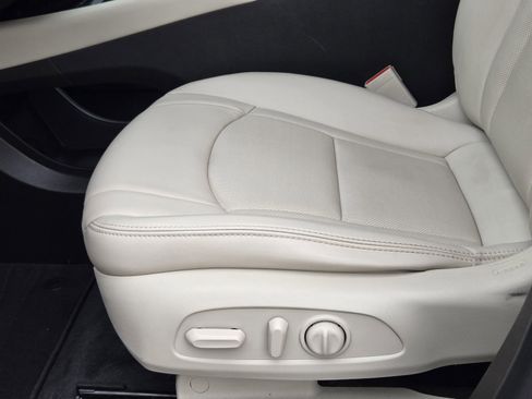 Used 2023 Buick Enclave Essence w/ Experience Buick Package AWD/4WD image 26