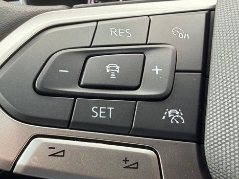 New 2026 Volkswagen Taos SEL AWD/4WD image 18