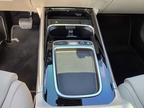 Used 2025 Mercedes-Benz GLA 250 image 21