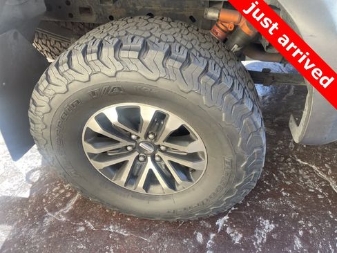 Used 2020 Ford F150 Raptor w/ Equipment Group 802A Luxury image 4