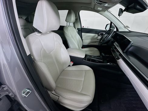 Used 2025 Kia Sorento S w/ Panoramic Sunroof Package image 33