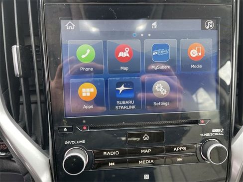 Used 2021 Subaru Ascent Limited w/ Technology Package image 16