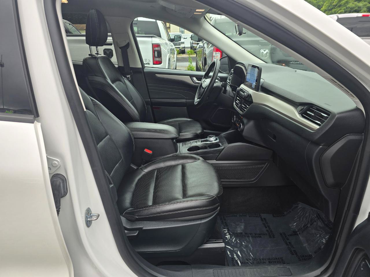 Used 2022 Ford Escape SEL AWD/4WD image 16