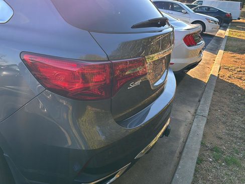 Used 2017 Acura MDX SH-AWD w/ Advance Package image 7