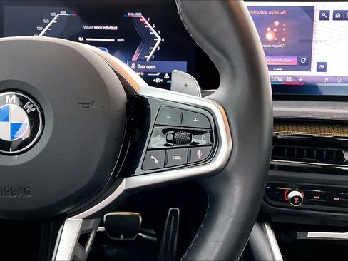 Used 2025 BMW 330i Sedan w/ M Sport Package image 26