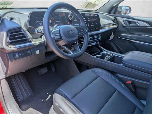 New 2026 Chevrolet Traverse LT w/ Midnight/Sport Edition FWD image 3
