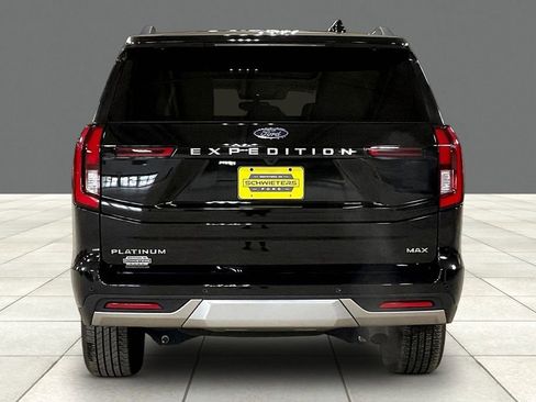 Certified 2025 Ford Expedition Max Platinum AWD/4WD image 4