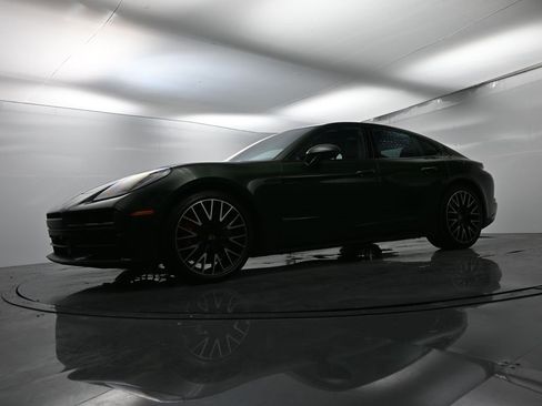 Used 2025 Porsche Panamera 4S image 49
