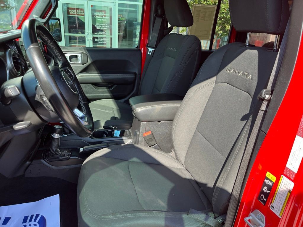 Used 2021 Jeep Wrangler Unlimited Sahara AWD/4WD image 6
