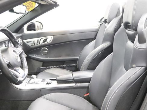 Used 2017 Mercedes-Benz SLC 300 image 14