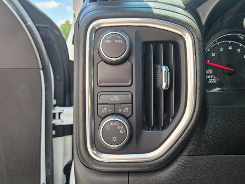Used 2020 Chevrolet Silverado 1500 LT w/ Texas Edition RWD image 19
