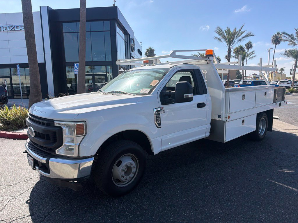 Used 2020 Ford F350 2WD Regular Cab DRW Super Duty image 3