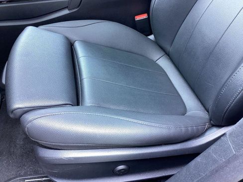 Used 2025 Mercedes-Benz CLA 250 4MATIC image 13